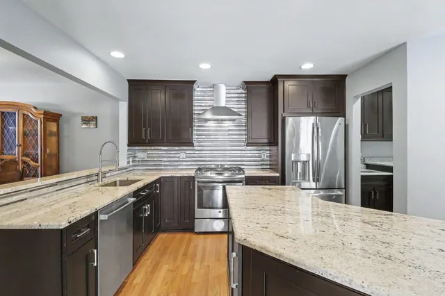 $679,900 | 18269 Blue Heron Drive East, Unit 16, Northville, MI 48168