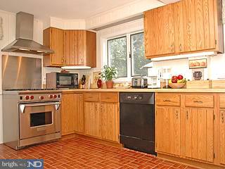 521 Beaver Road Glenside, PA 19038 - Photo 4 of 6 Gallery Image 4