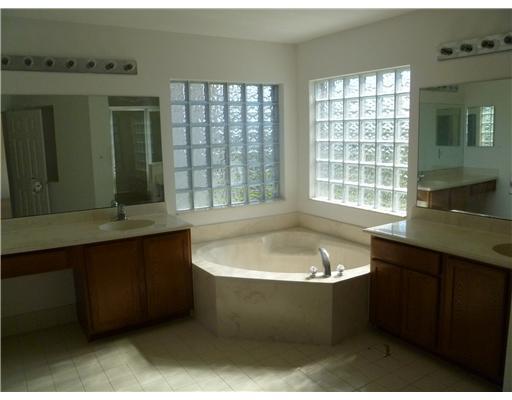 1114 Center Stone Lane Riviera Beach, FL 33404 - Photo 5 of 7 Additional Photo