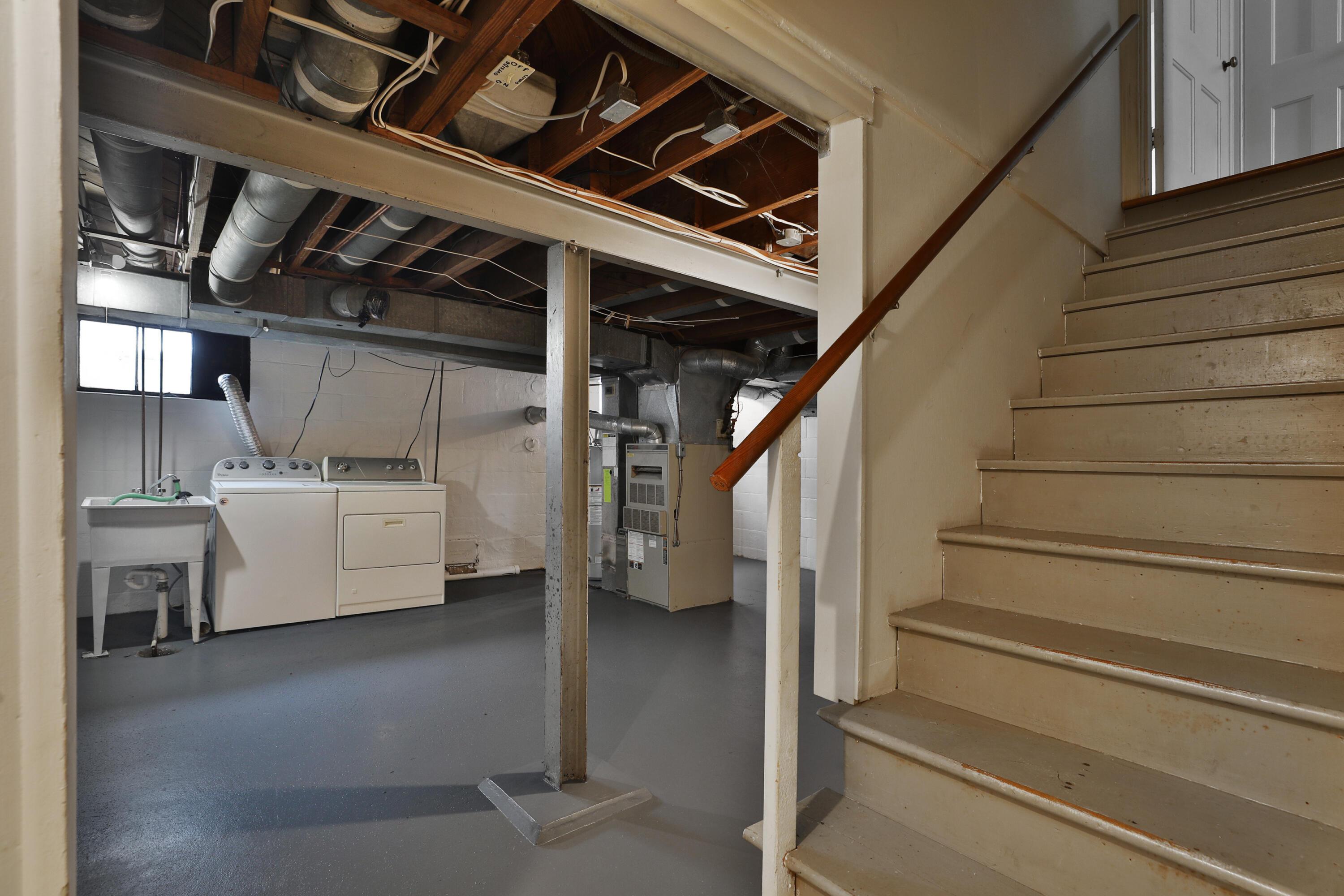 429 Arden Road Columbus, OH 43214 - Photo 41 of 49 Basement