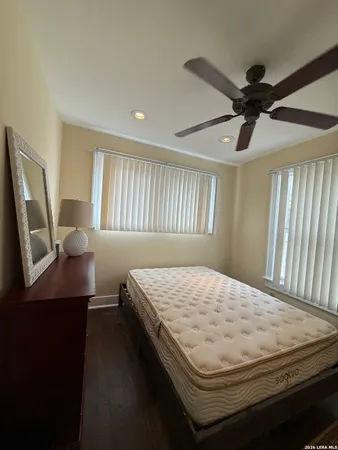 $2,500 | 402 West Elsmere Place, San Antonio, TX 78212