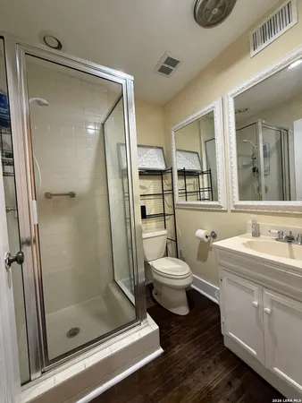 $2,500 | 402 West Elsmere Place, San Antonio, TX 78212