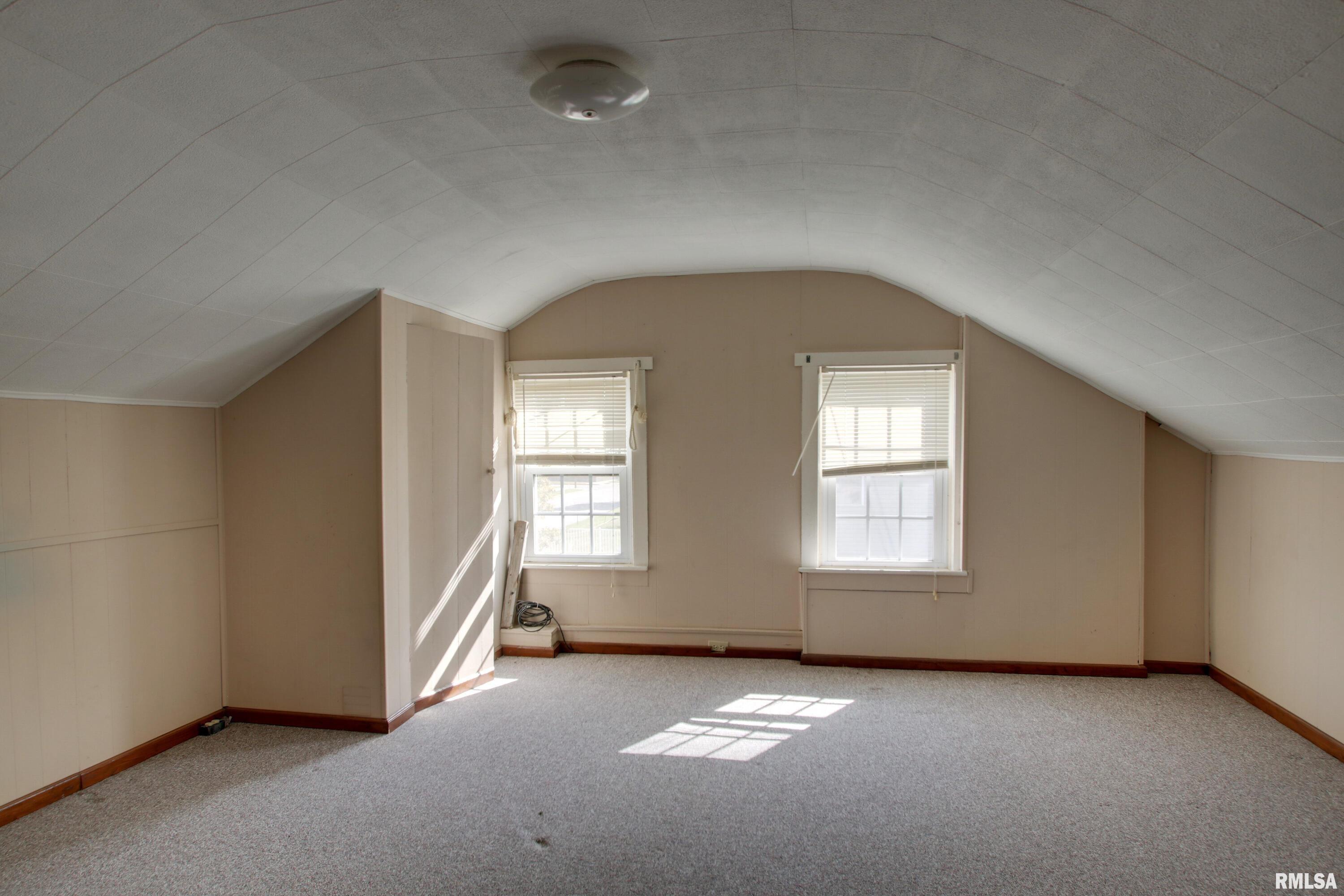 802 Payson Avenue Quincy, IL 62301 - Photo 12 of 16 Gallery Image 12