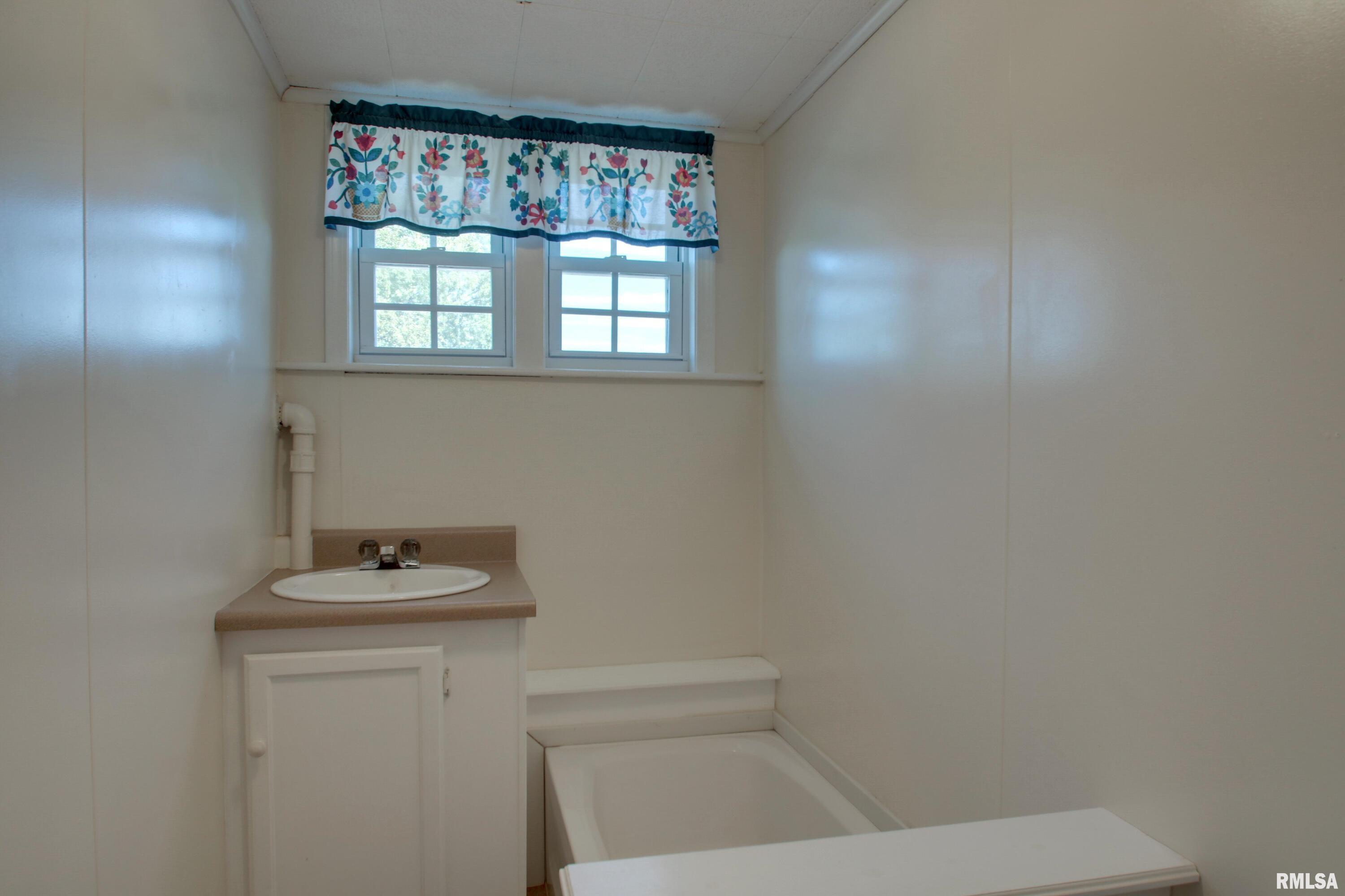 802 Payson Avenue Quincy, IL 62301 - Photo 13 of 16 Gallery Image 13