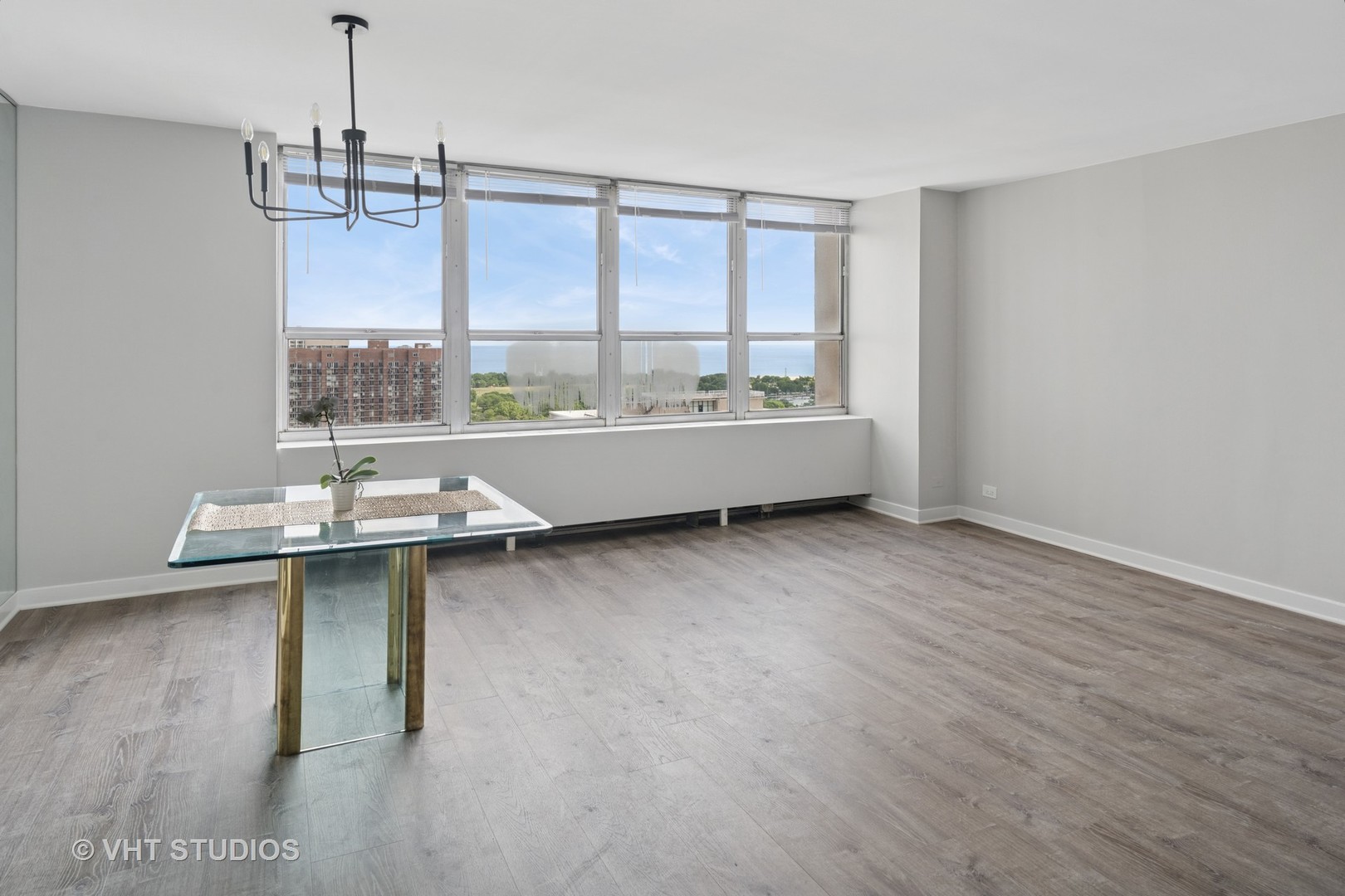 655 West Irving Park Road, Unit 2608 Chicago, IL 60613 - Photo 9 of 19 Gallery Image 9