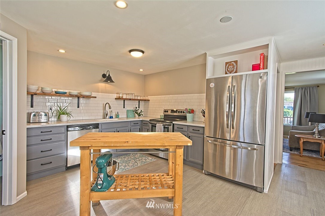 328 West Ridge Road Moses Lake, WA 98837 - Photo 4 of 20 Gallery Image 4