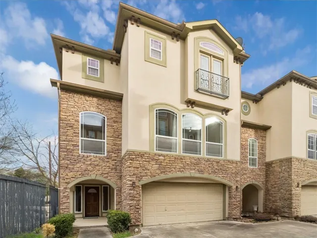 $2,700 | 5939 Kiam Street, Unit A, Houston, TX 77007