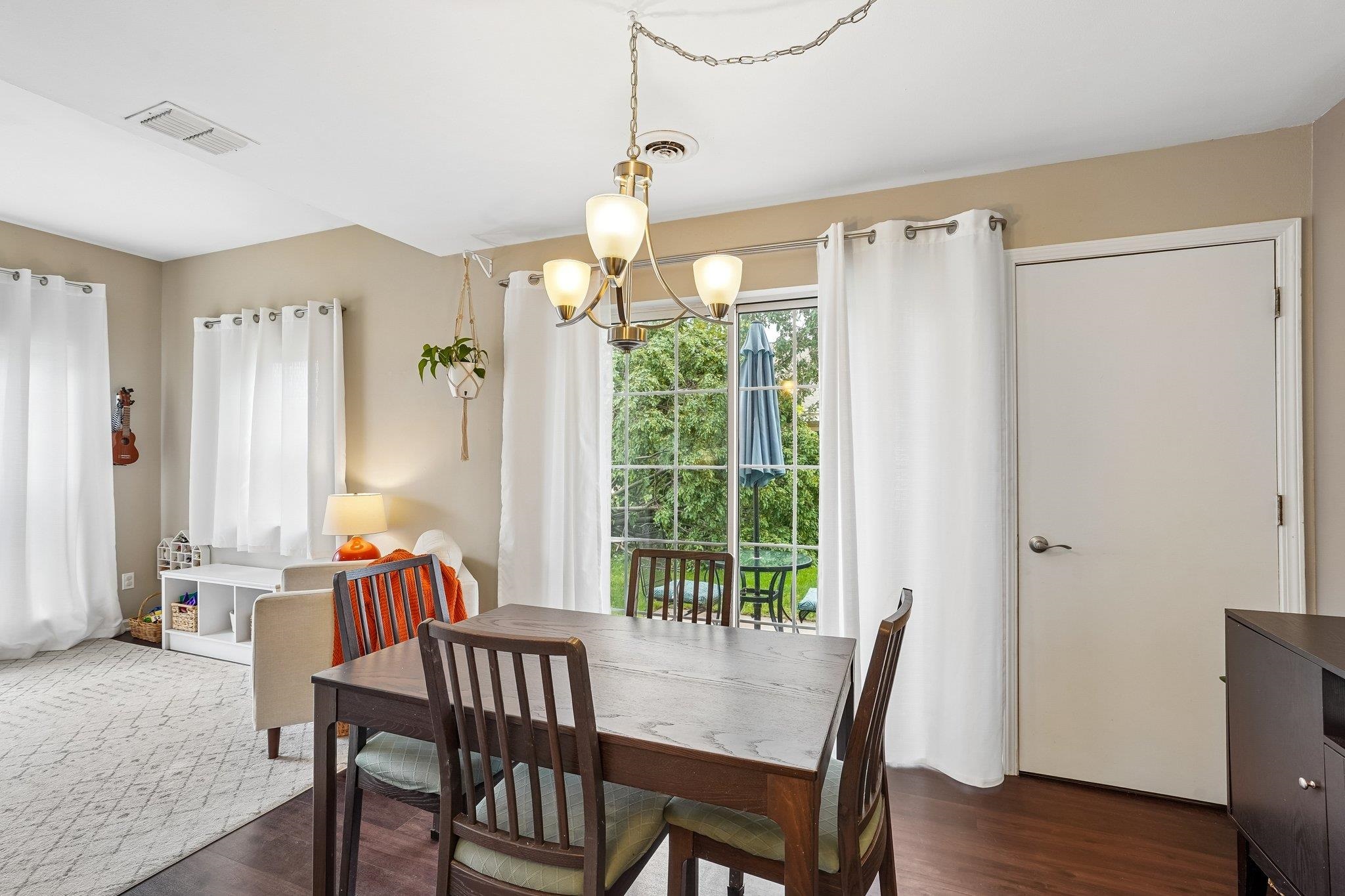 2941 Holborn Circle Madison, WI 53718 - Photo 8 of 37