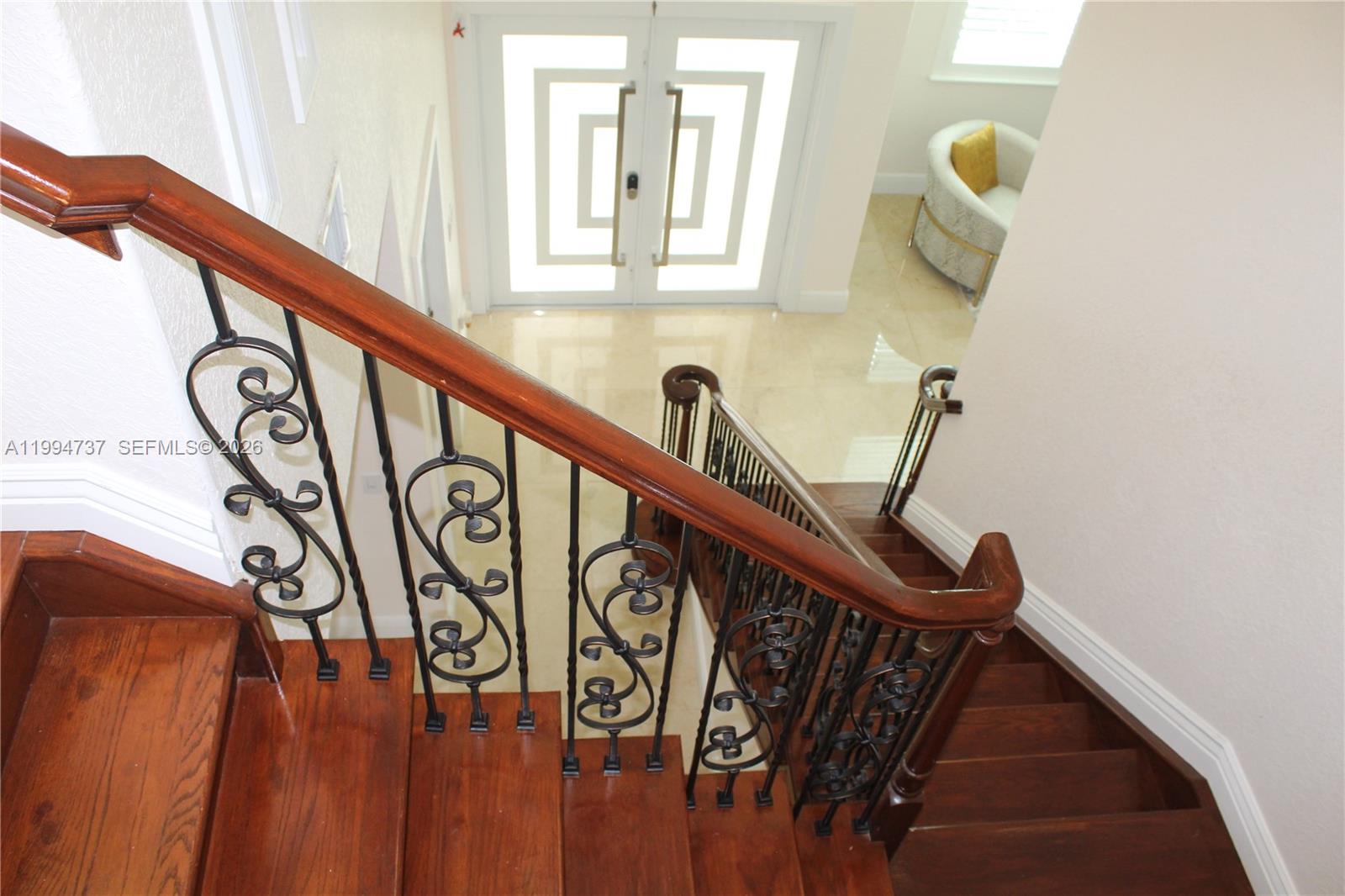 15580 Southwest 176th Terrace Miami, FL 33187 - Photo 16 of 32 a close up of a table