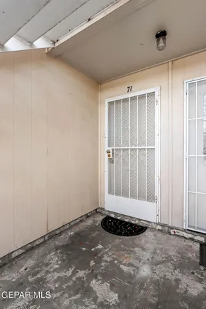 a view of a garage