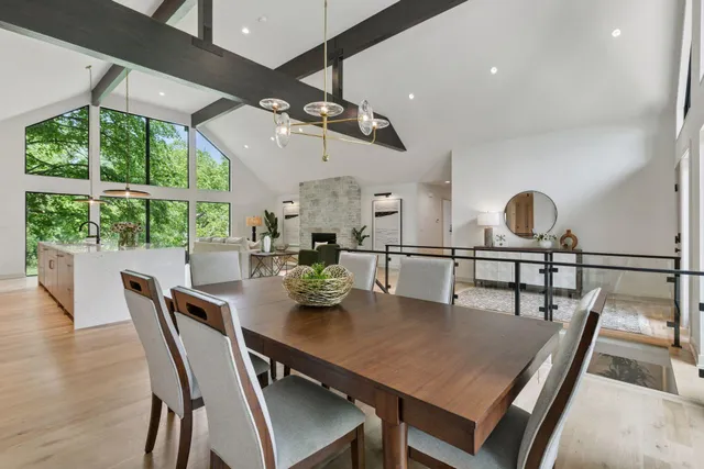 $2,350,000 | 6608 Pawnee Road, Edina, MN 55439