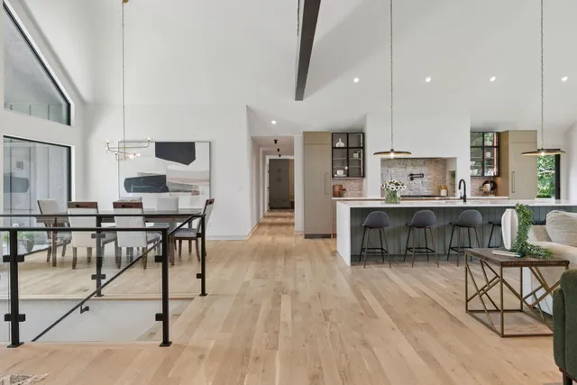 $2,350,000 | 6608 Pawnee Road, Edina, MN 55439