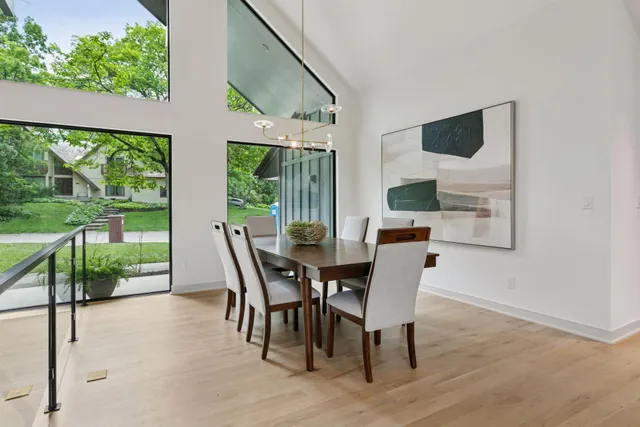 $2,350,000 | 6608 Pawnee Road, Edina, MN 55439