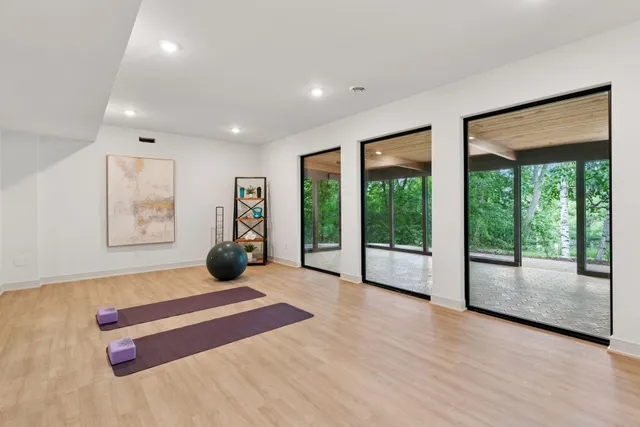 $2,350,000 | 6608 Pawnee Road, Edina, MN 55439