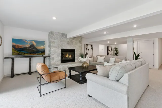 $2,350,000 | 6608 Pawnee Road, Edina, MN 55439