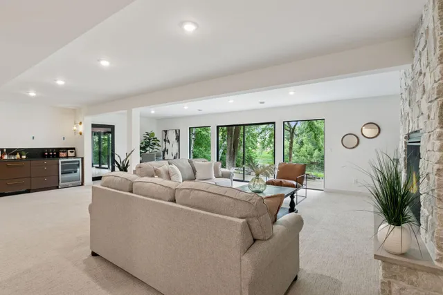 $2,350,000 | 6608 Pawnee Road, Edina, MN 55439