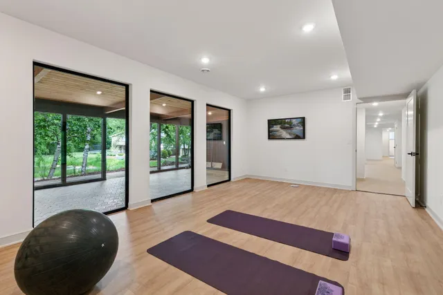 $2,350,000 | 6608 Pawnee Road, Edina, MN 55439