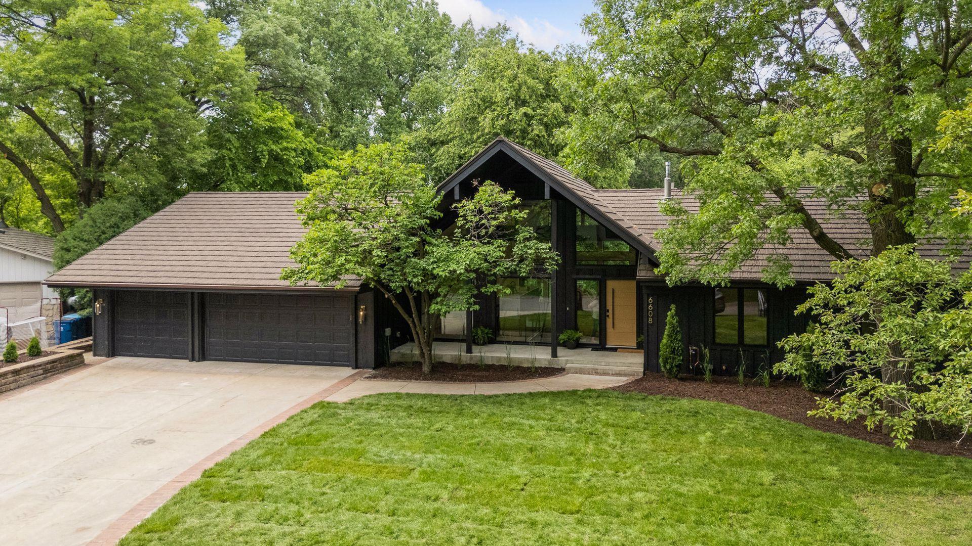 6608 Pawnee Road Edina, MN 55439 - Photo 7 of 67