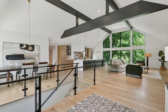 $2,350,000 | 6608 Pawnee Road, Edina, MN 55439