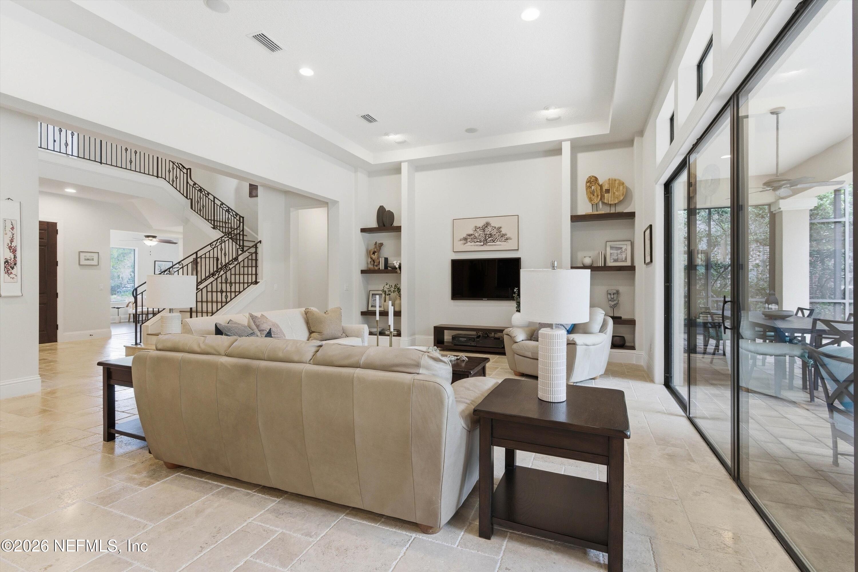 2235 Laurel Road Jacksonville, FL 32207 - Photo 12 of 65 Living Room