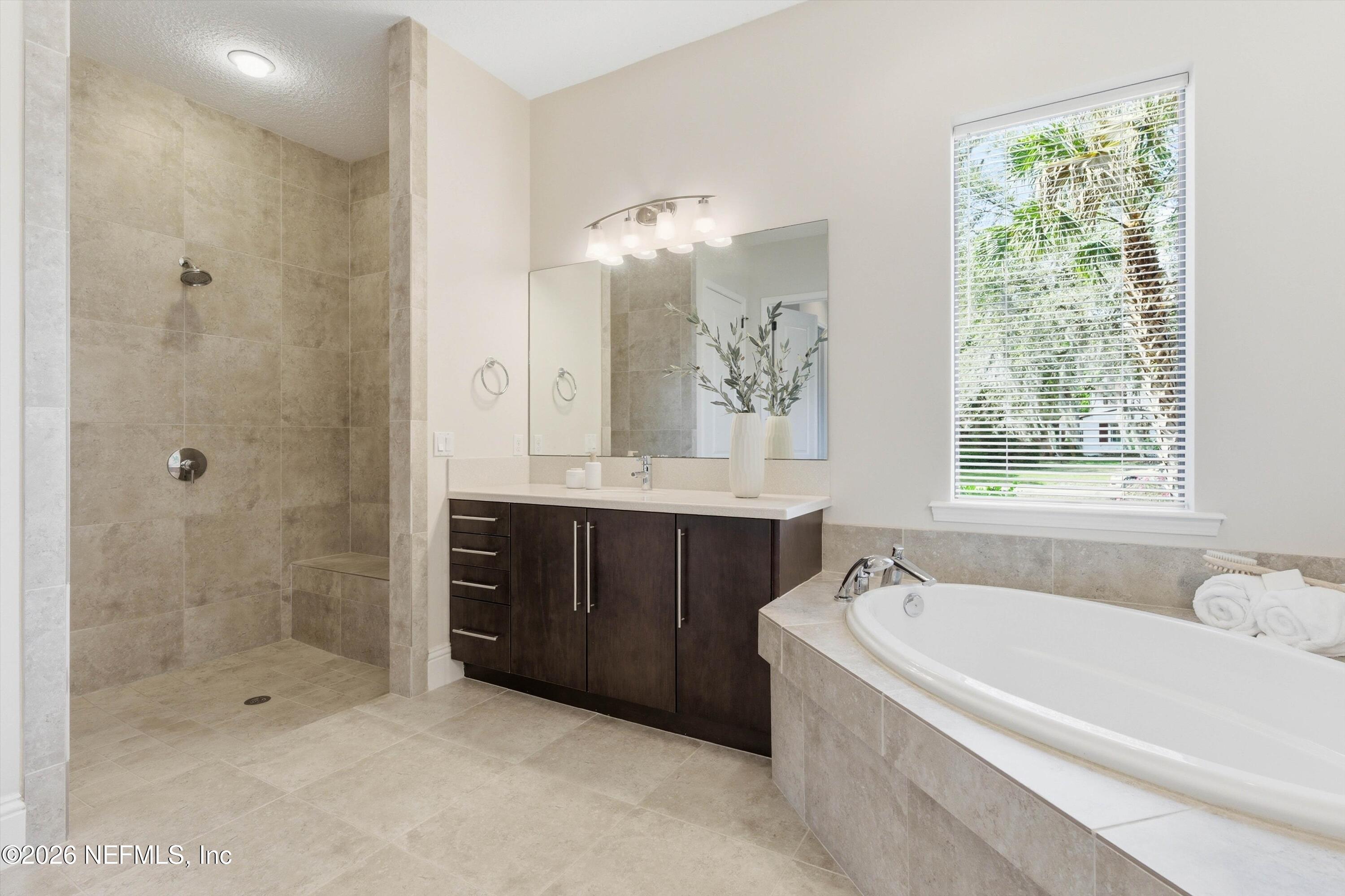 2235 Laurel Road Jacksonville, FL 32207 - Photo 26 of 65 Primary Bathroom