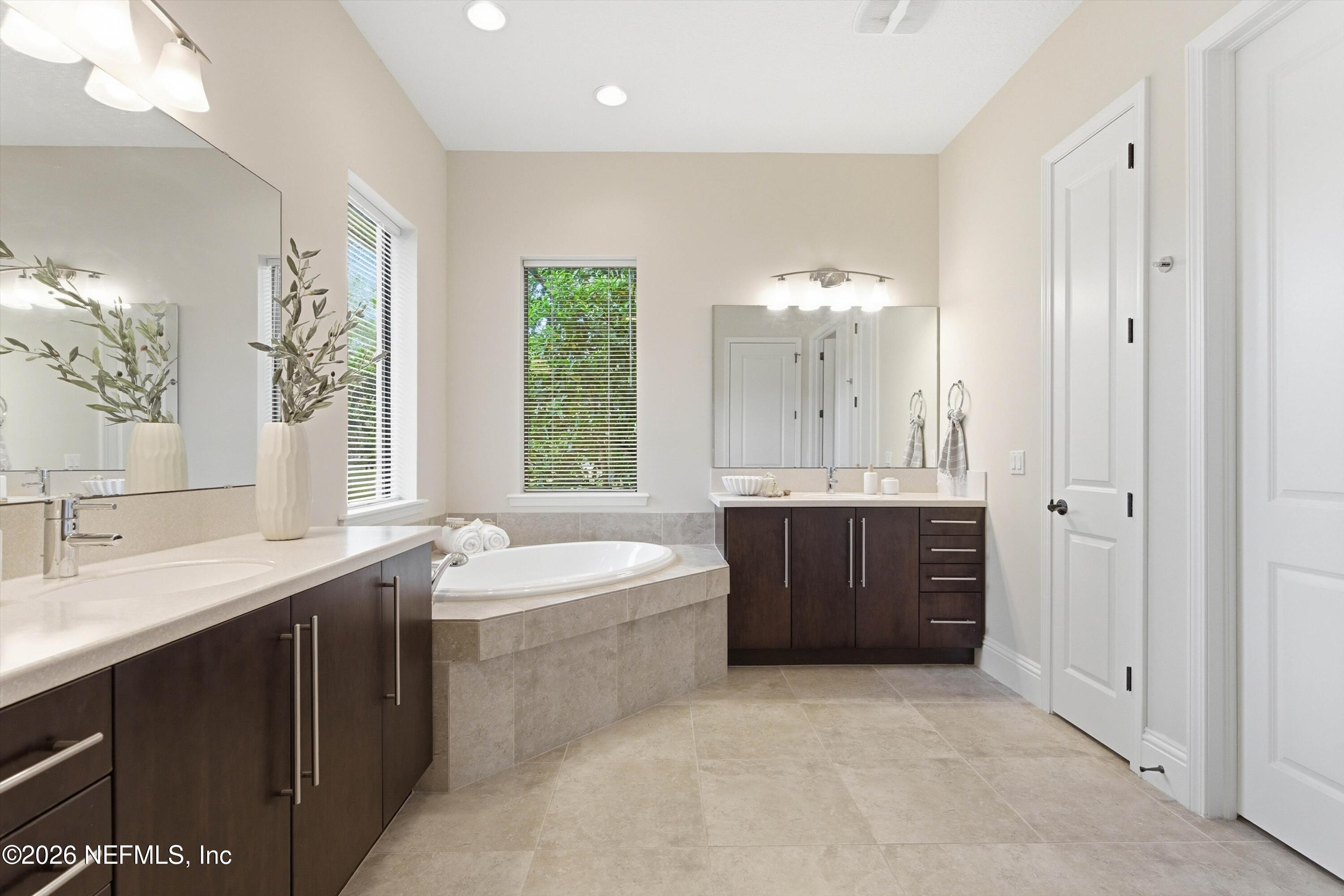 2235 Laurel Road Jacksonville, FL 32207 - Photo 28 of 65 Primary Bathroom