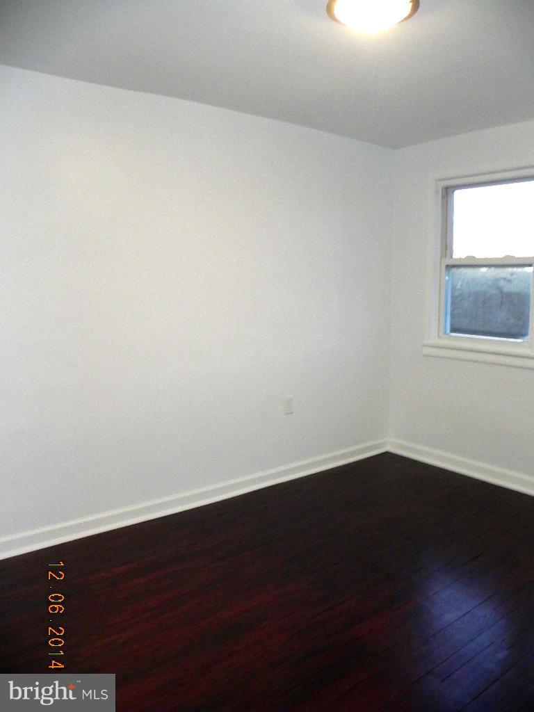 414 Old Riverside Road Baltimore, MD 21225 - Photo 15 of 18 Interior (General)