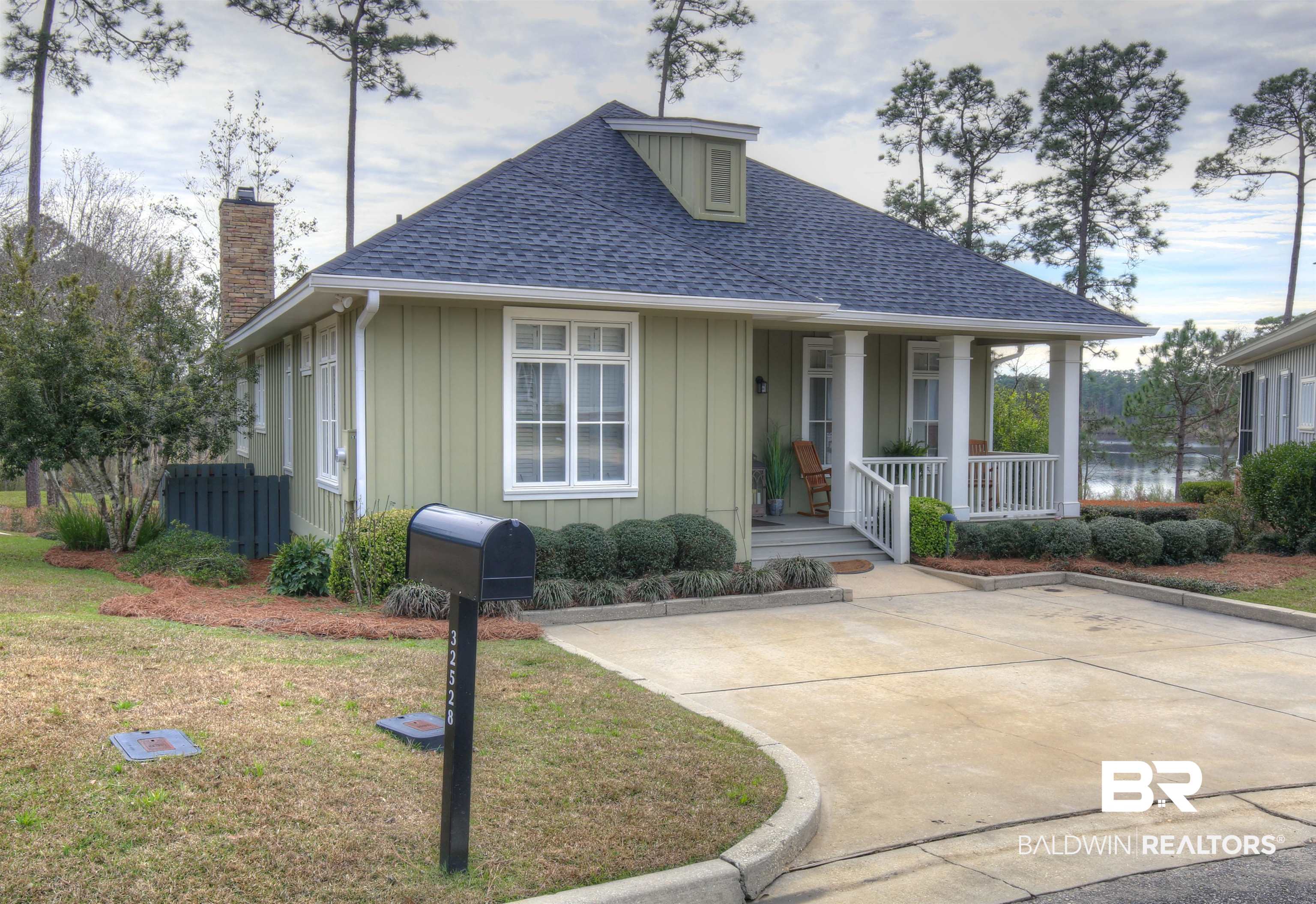 32528 Lakeview Circle Loxley, AL 36551 - Photo 2 of 26