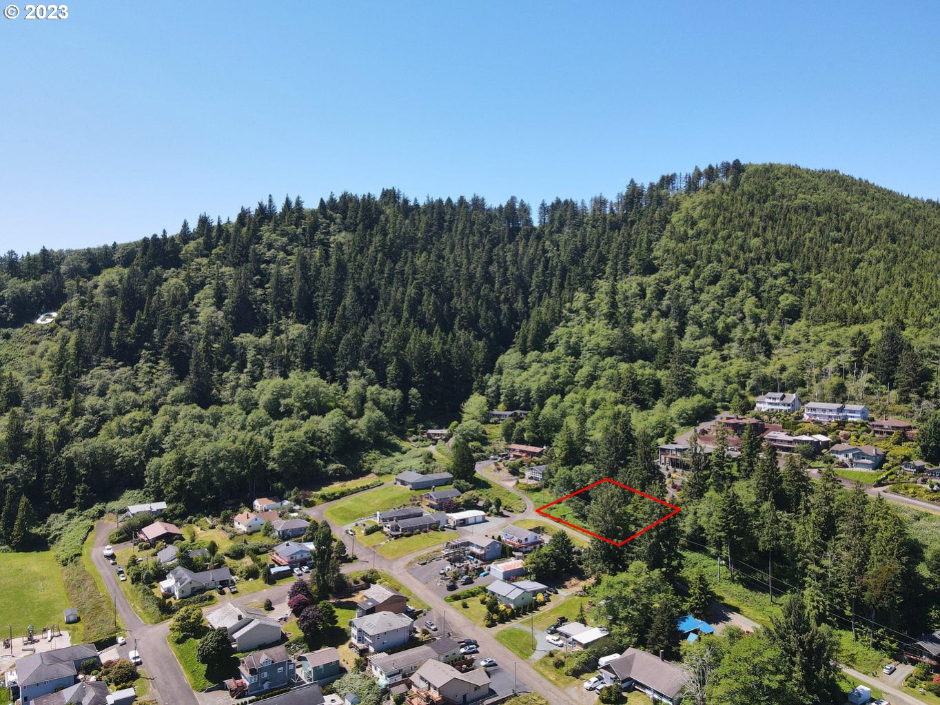 4 Fir Avenue Garibaldi, OR 97118 - Photo 2 of 14 Gallery Image 2