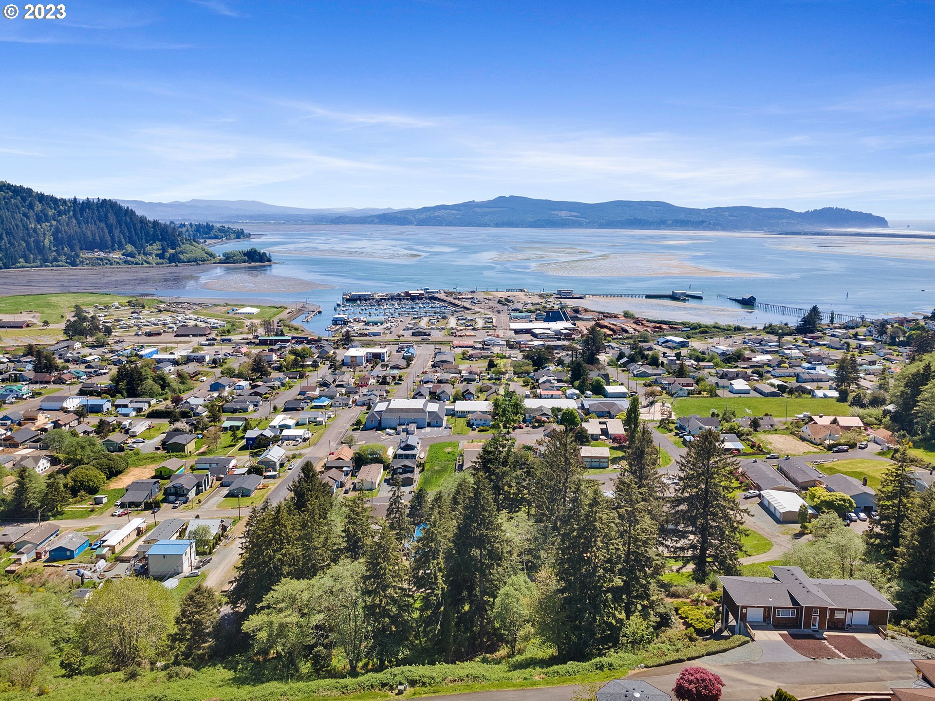 4 Fir Avenue Garibaldi, OR 97118 - Photo 4 of 14 Gallery Image 4