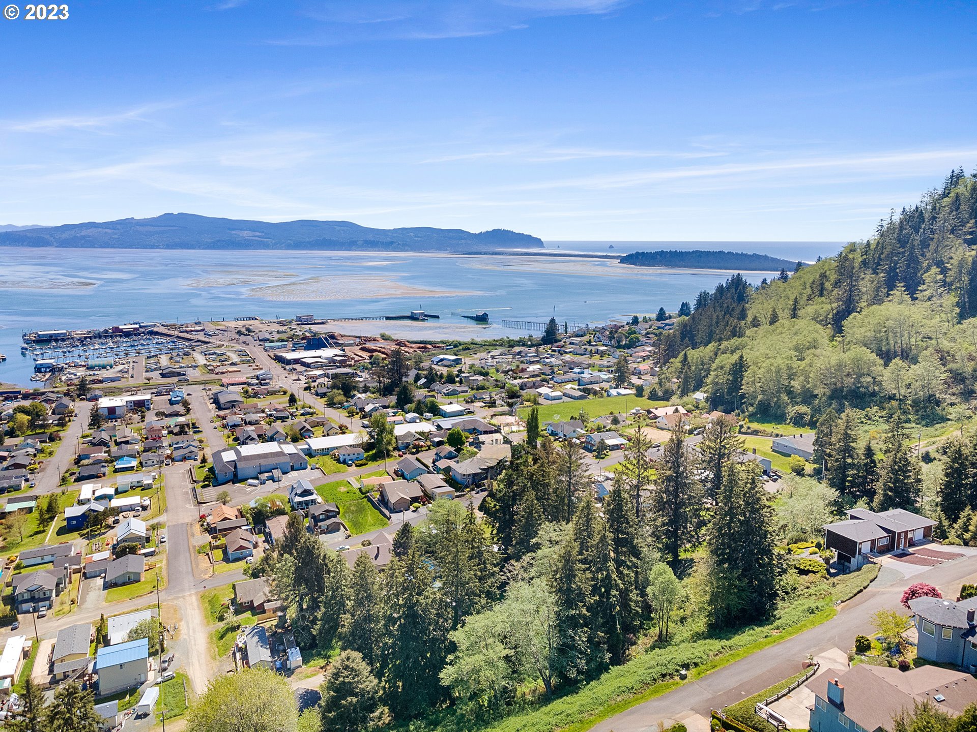 4 Fir Avenue Garibaldi, OR 97118 - Photo 5 of 14 Gallery Image 5