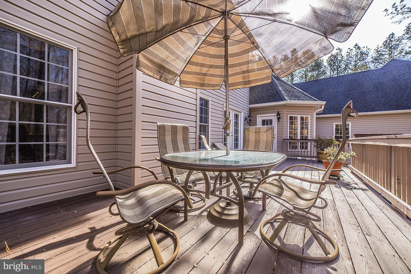 7 Beaver Ridge Road Stafford, VA 22556 - Photo 26 of 30 Two level deck