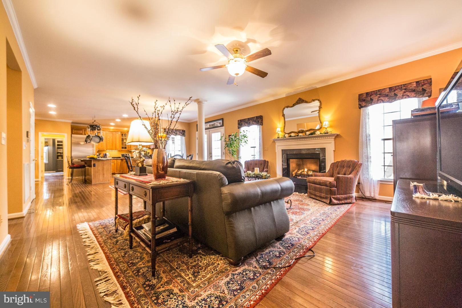 7 Beaver Ridge Road Stafford, VA 22556 - Photo 8 of 30 Bright Family Room w/gas fireplace