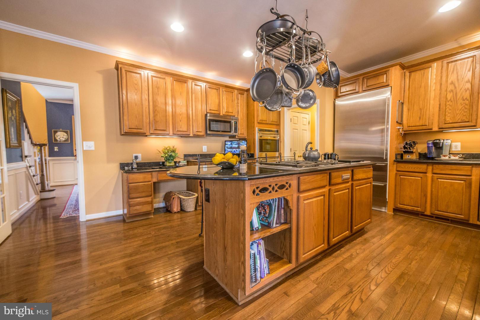7 Beaver Ridge Road Stafford, VA 22556 - Photo 9 of 30 Kitchen w/center island, Sub Zero fridge, granite