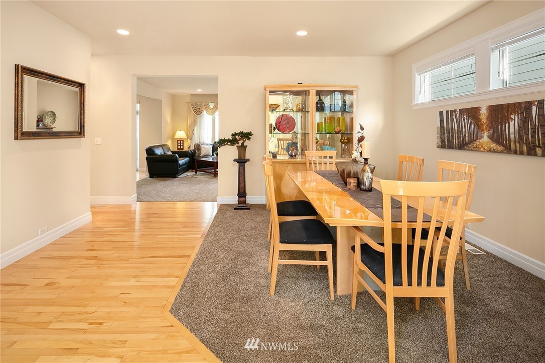 16702 Southeast 165th Way Renton, WA 98058 - Photo 6 of 19