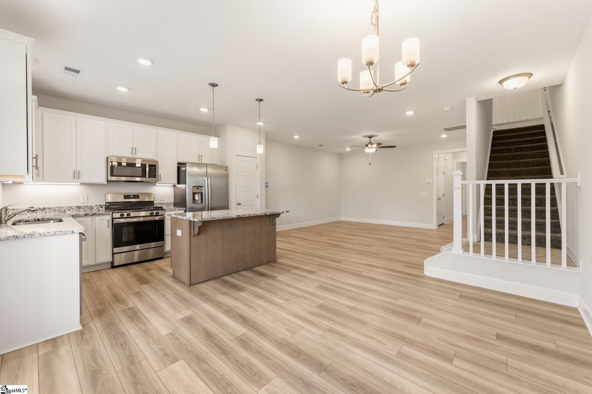 314 Hollenbeck Place Greenville, SC 29607 - Photo 13 of 34