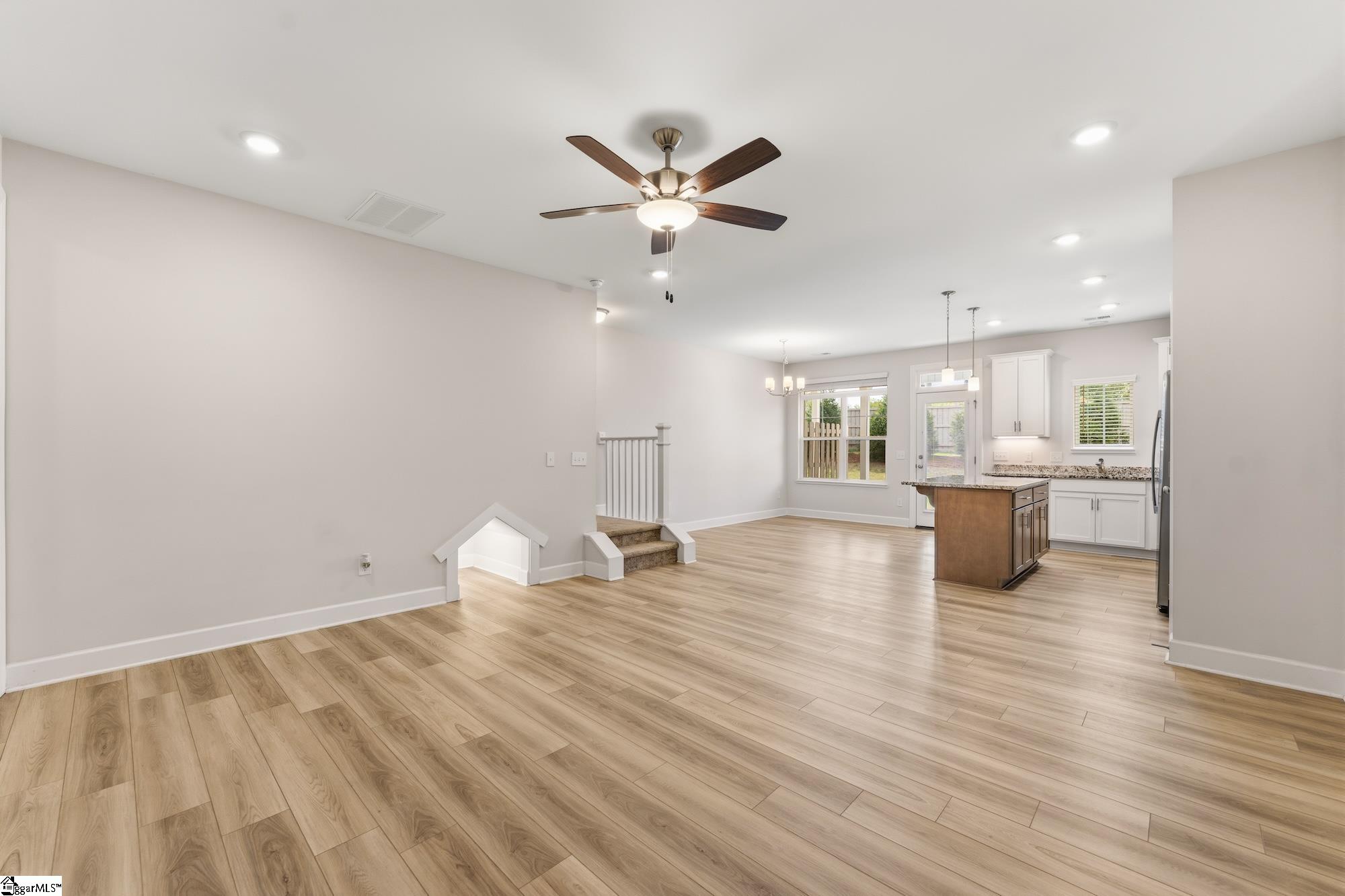 314 Hollenbeck Place Greenville, SC 29607 - Photo 7 of 34