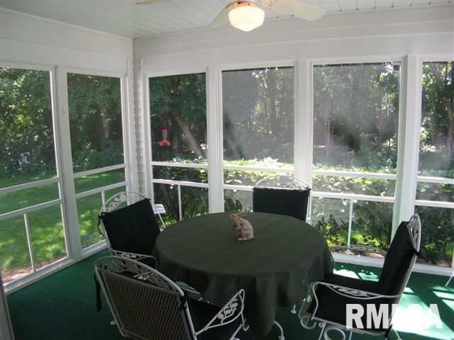 1474 Plum Tree Road Bettendorf, IA 52722 - Photo 7 of 9 Gallery Image 7