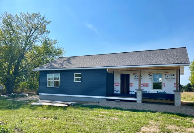 $358,250 | 6193 South Pere Marquette Highway, Pentwater, MI 49449