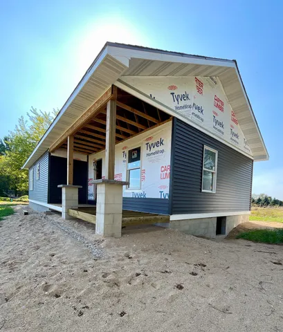 $358,250 | 6193 South Pere Marquette Highway, Pentwater, MI 49449