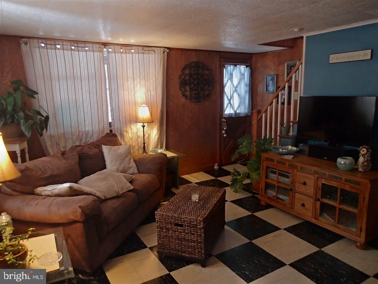 935 Cola Road Middletown, PA 17057 - Photo 11 of 25 Gallery Image 11