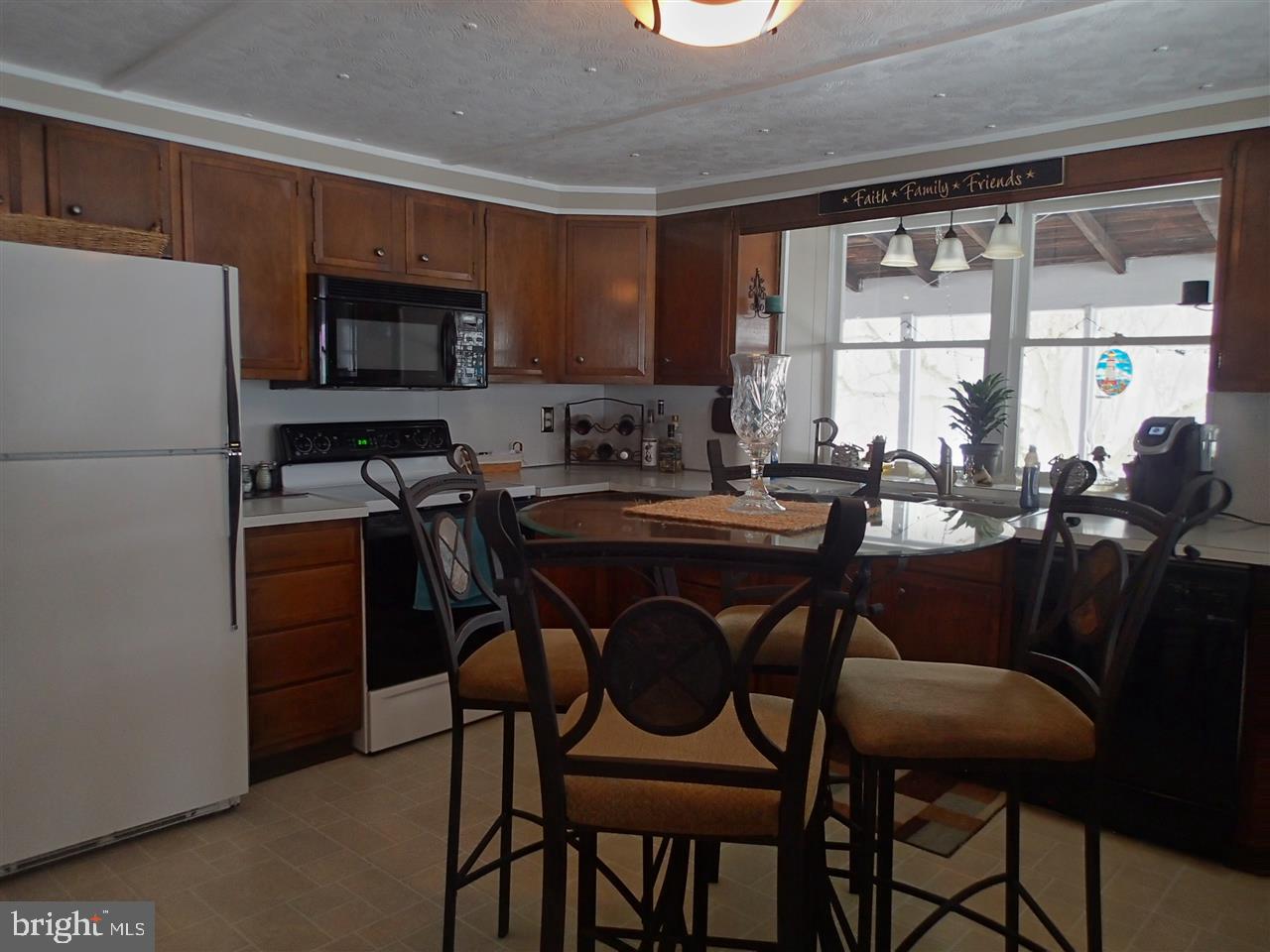 935 Cola Road Middletown, PA 17057 - Photo 8 of 25 Gallery Image 8