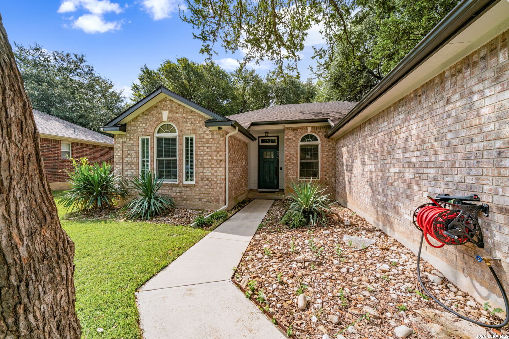 1009 Sandy Ridge Circle Schertz, TX 78154 - Photo 5 of 42