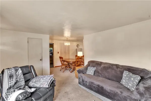 $200,000 | 4060 Hart Court, Murrysville, PA 15668