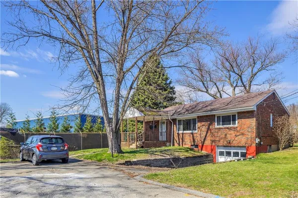 $200,000 | 4060 Hart Court, Murrysville, PA 15668