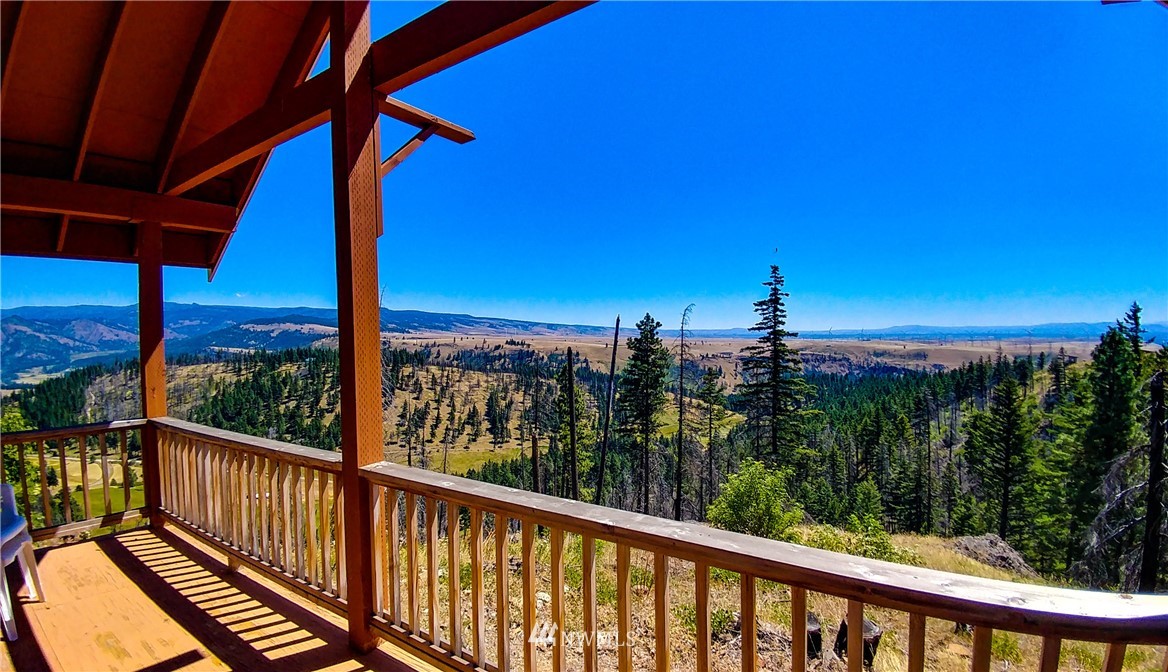3200 Hidden Valley Road Cle Elum, WA 98922 - Photo 3 of 13 Gallery Image 3