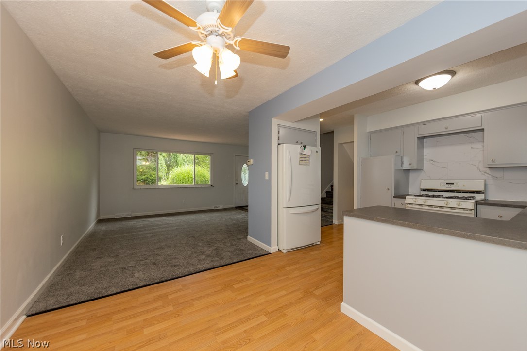 14592 Sheldon Road Brook Park, OH 44142 - Photo 11 of 34