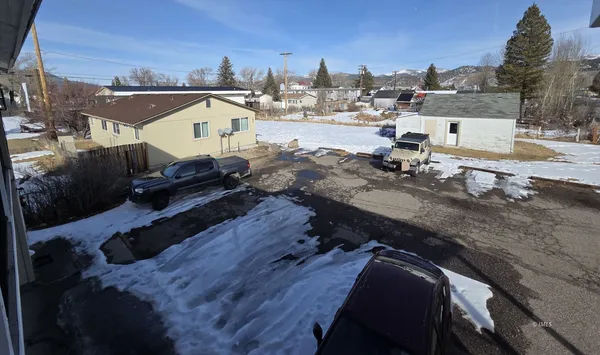 $1,175,000 | 300 Kingsley Street, Bridgeport, CA 93517