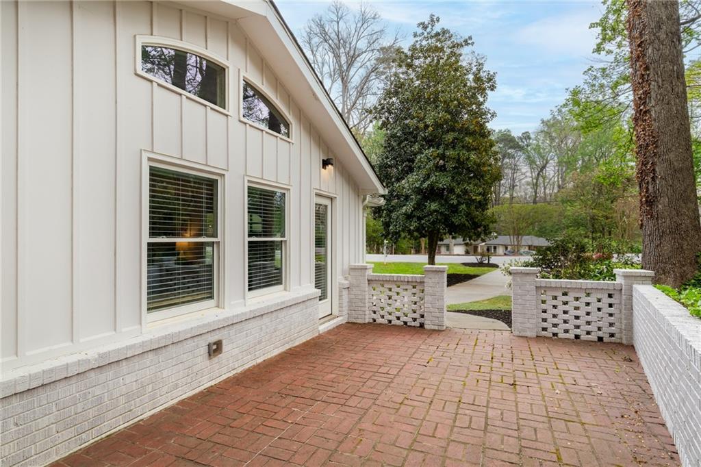 2171 Azalea Circle Decatur, GA 30033 - Photo 23 of 26