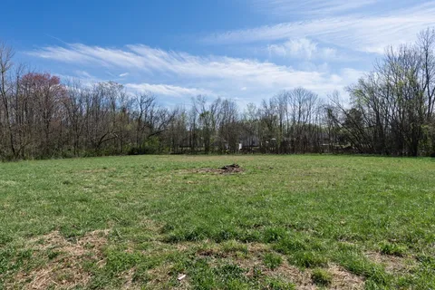 $524,900 | 829 Highway 52 West, Portland, TN 37148